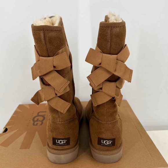 UGG Everleigh 1005386 Tall Tan Sheepskin Boots with Bows Size US10  EU41 NEW BOX - Picture 4 of 12